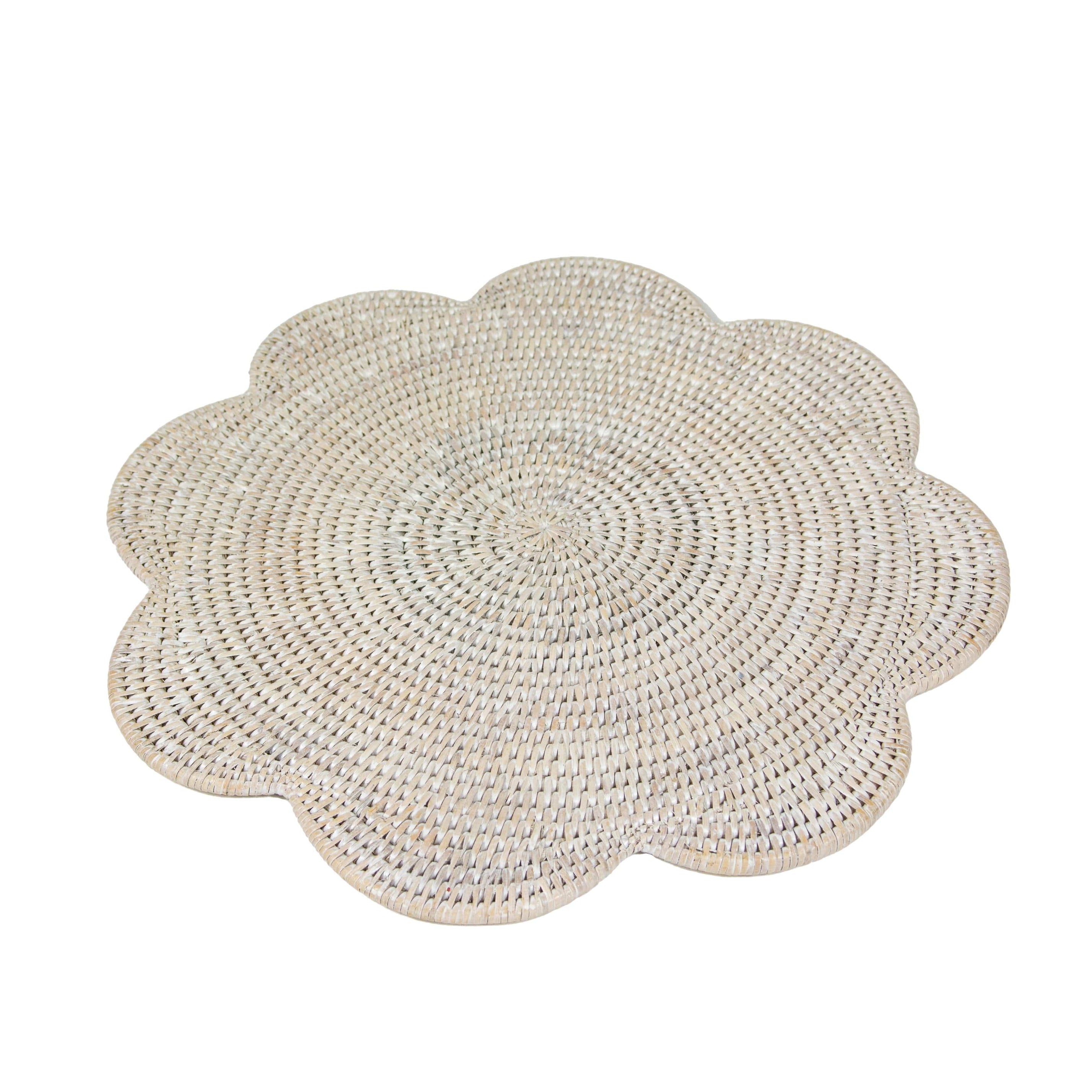 Rattan Scalloped Round Placemat - Cream