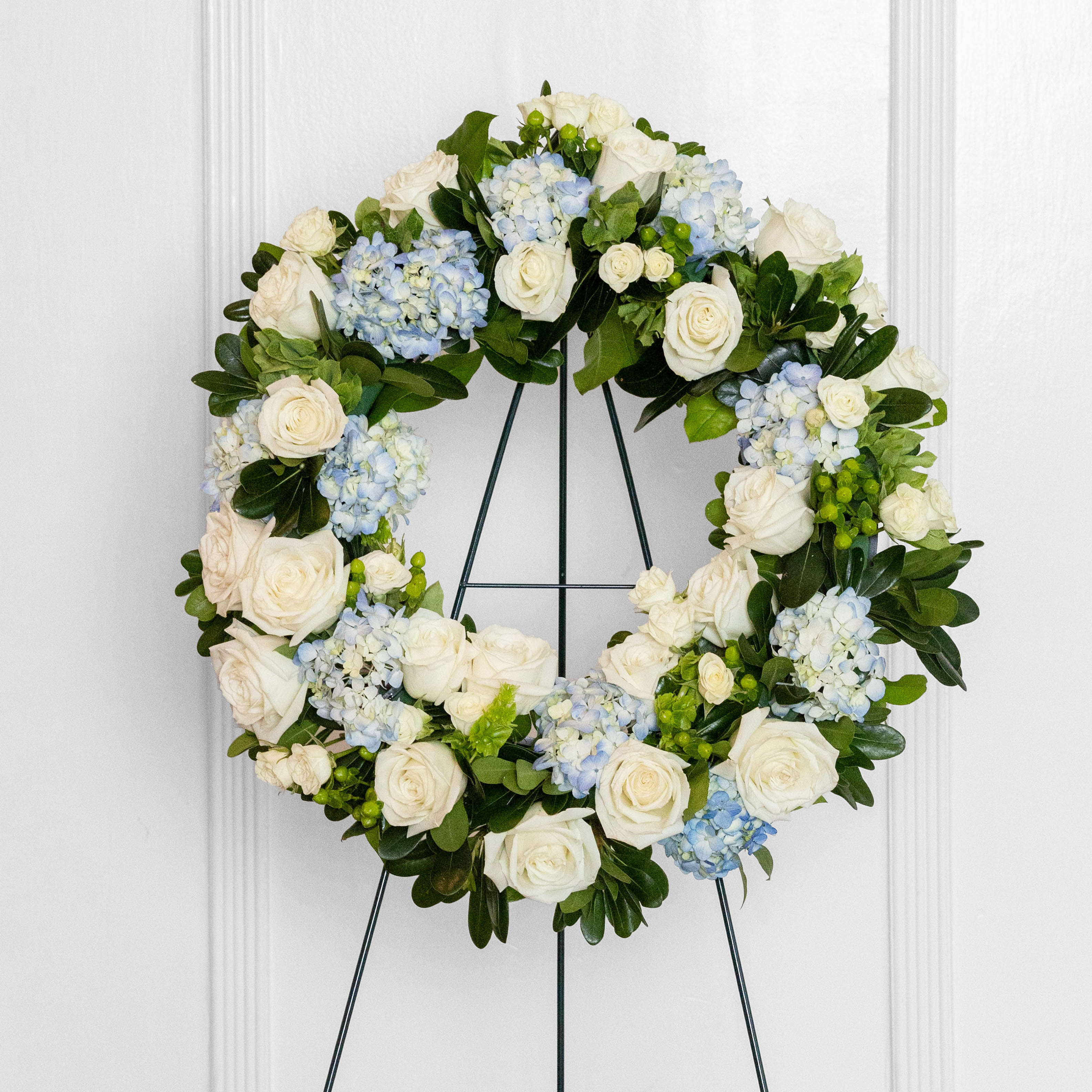 Everlasting Grace Wreath Easel