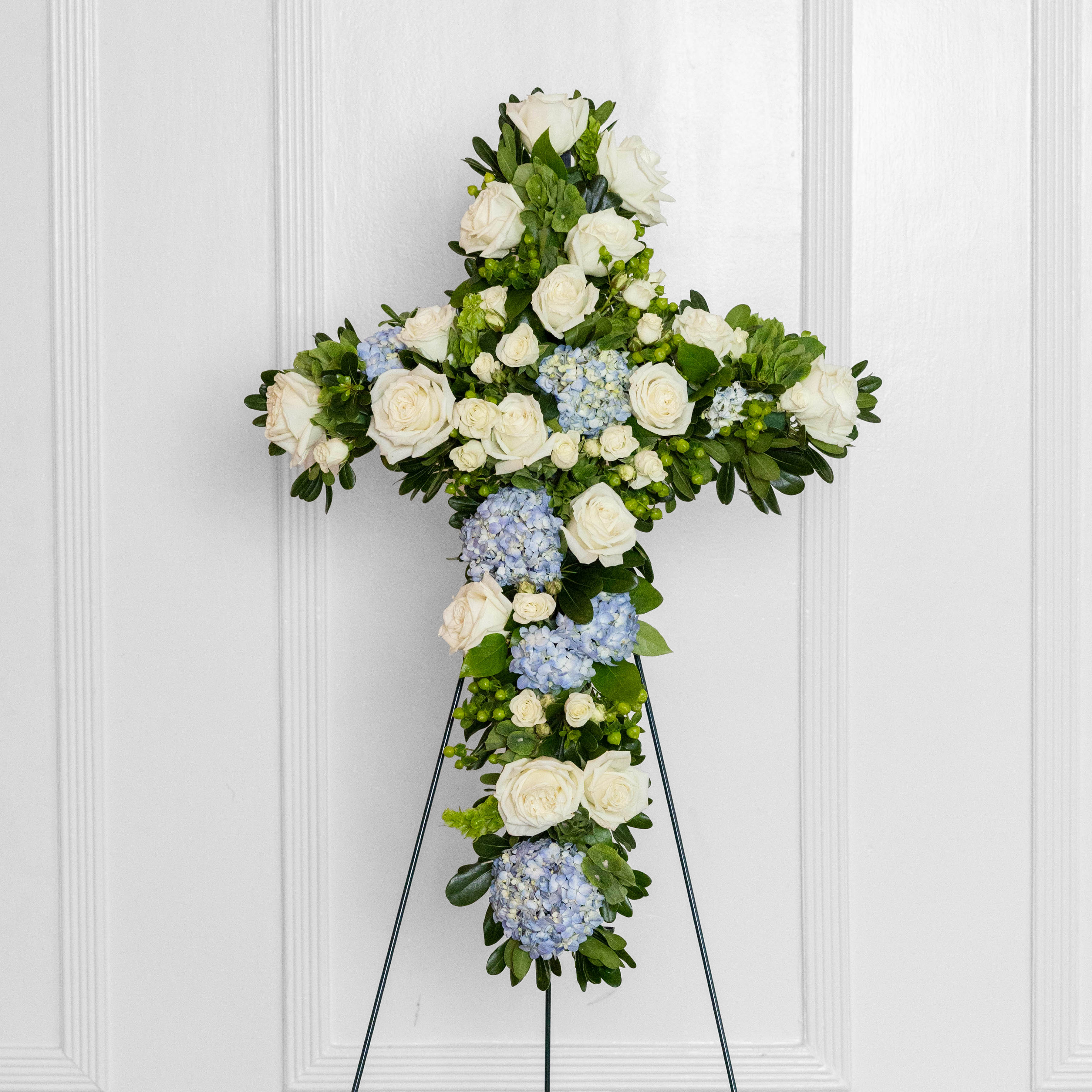 Everlasting Grace Cross Easel