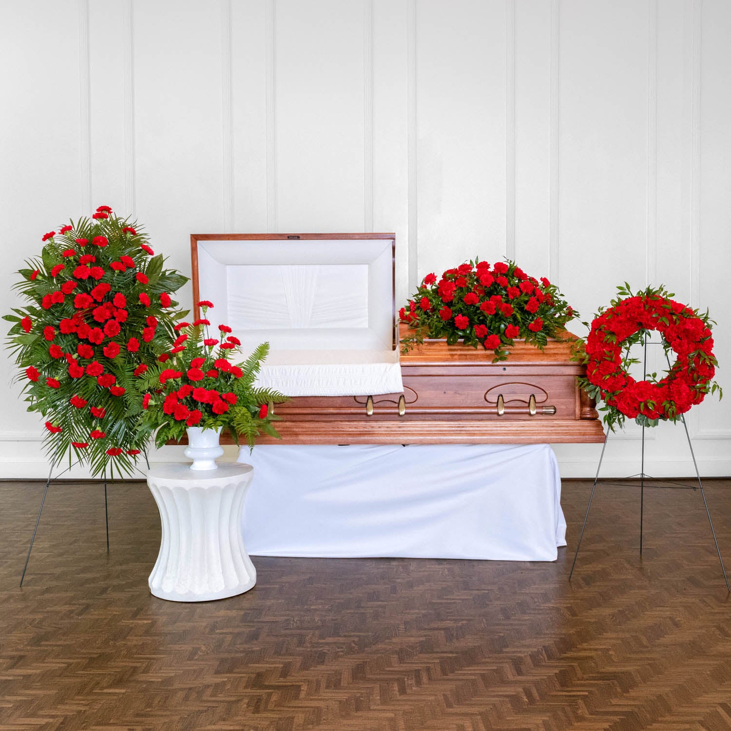 Loving Tribute Spray Easel