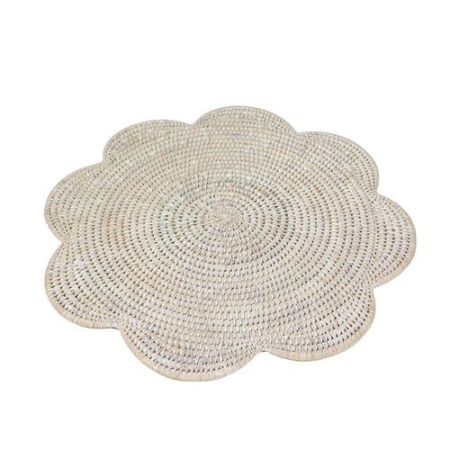 Rattan Scalloped Round Placemat - Cream