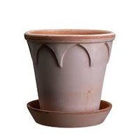 Elizabeth Pot by Berg's Potter