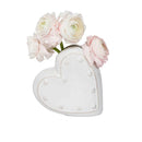 https://cdn.shopify.com/s/files/1/0016/7100/4263/files/juliska_berrythreadvase2.webp?v=1737578050
